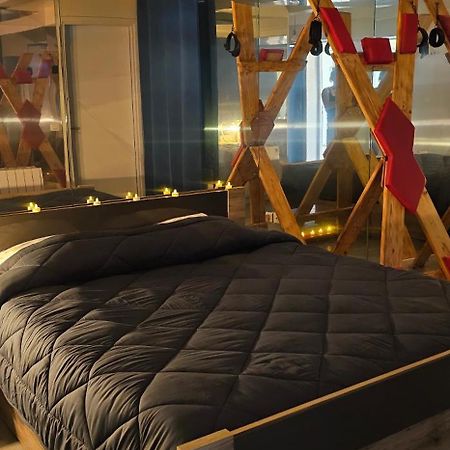 T2 Chambre Miroir Jardin Et Parking Prive Marseille Kültér fotó